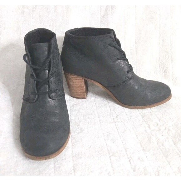 TOMS Lunata Black Suede Lace Up Ankle‎ Bootie Wood Stack Chunky Dressy Heels Sz6 - Picture 1 of 11